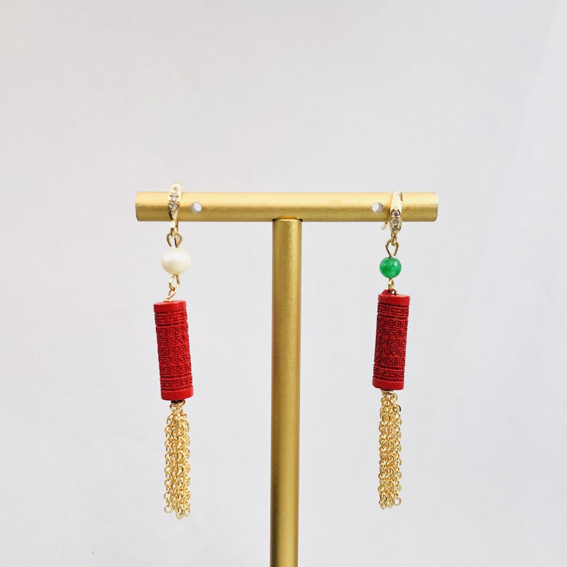 ต่างหูประดับพู่สีแดงแดงอมน้ำตา - Women'S Accessories Manufacturers บทวิจารณ์และราคา